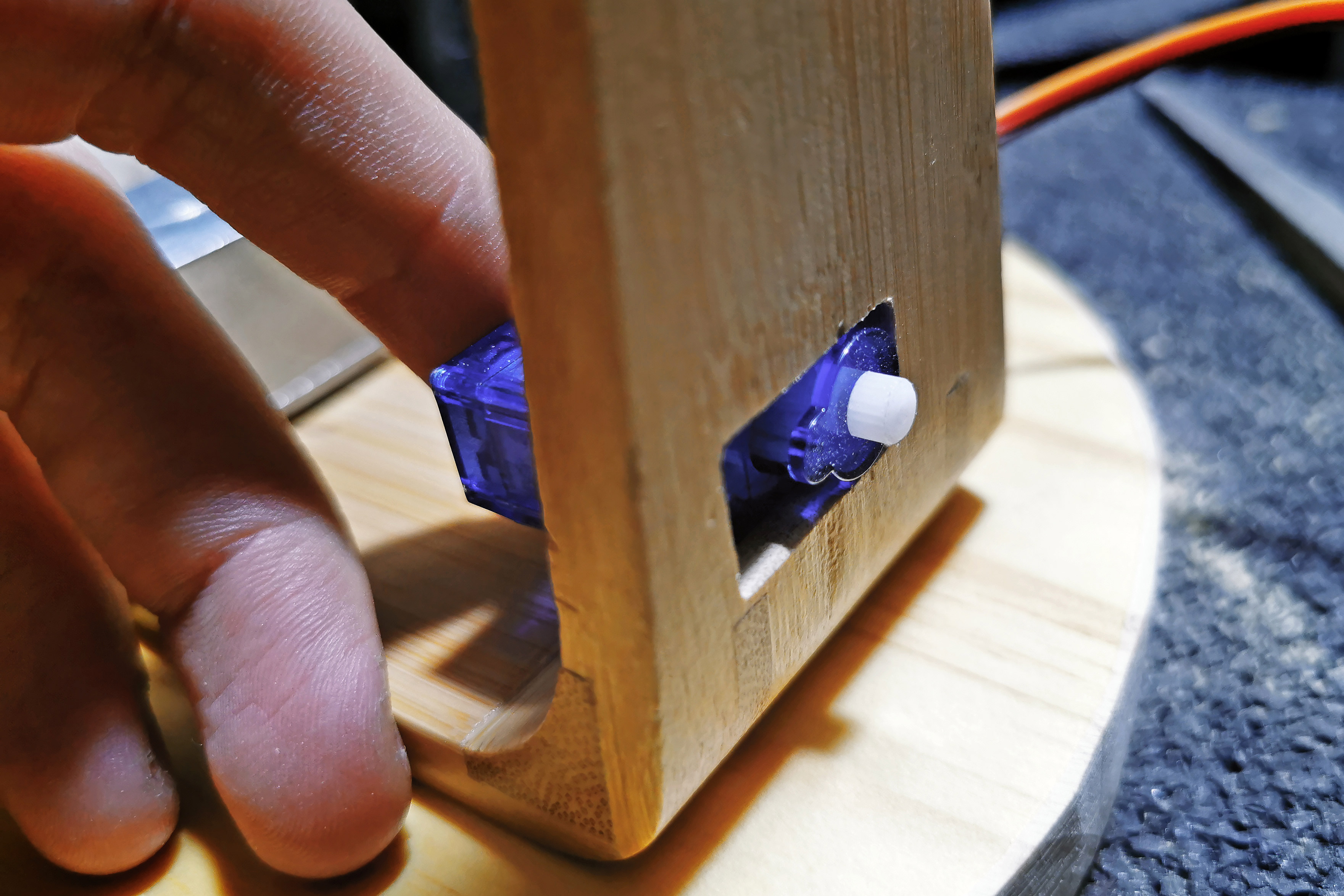 hole for servo